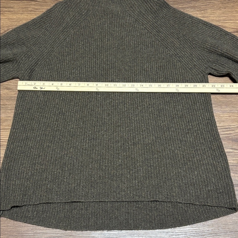 Naked Cashmere Sweater | Old Money Quiet Luxury Elevated Minimalist - Picture 4 of 9